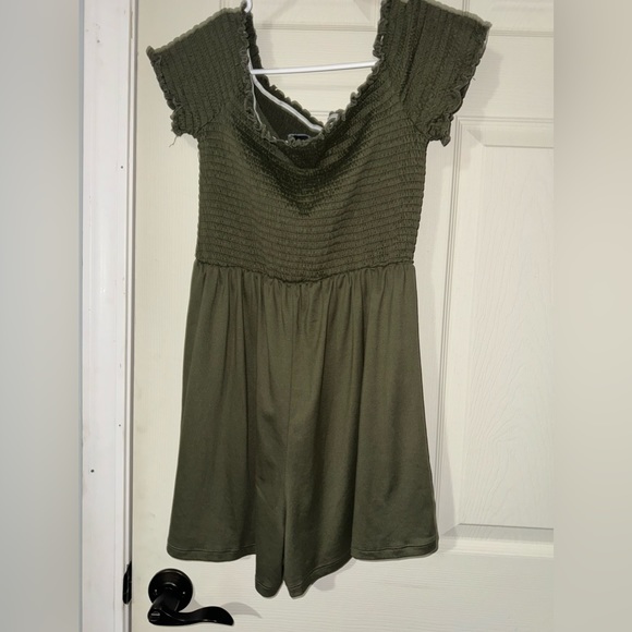 Women’s Romper - Picture 2 of 2
